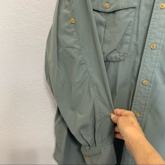 The North Face Men’s Gray Mesh Fishing Shirt Long Sleeves - Picture 7 of 13